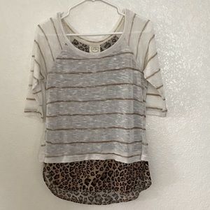 Belle Du Jour knit leopard blouse small